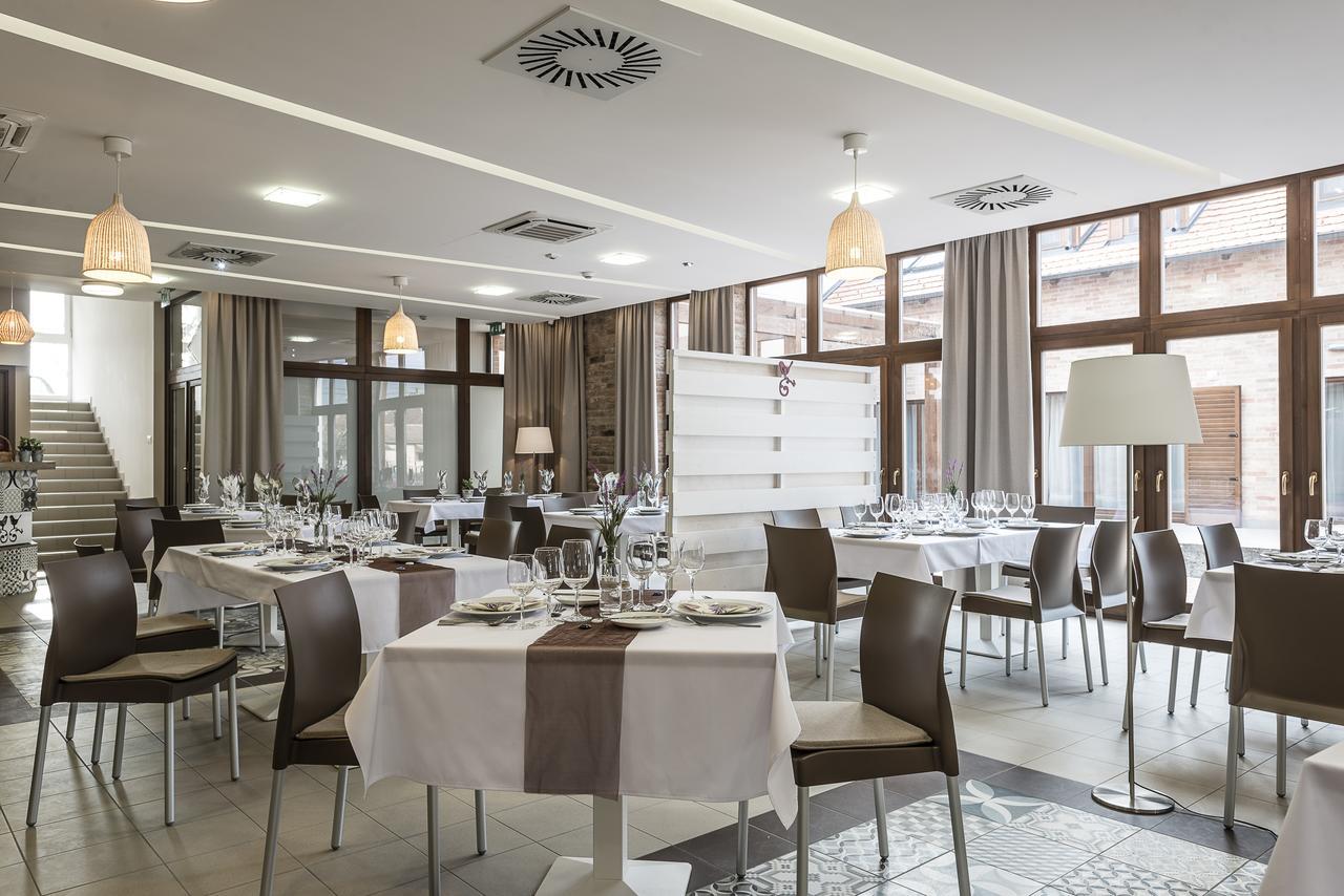 Levendula Hotel Algyo Екстериор снимка