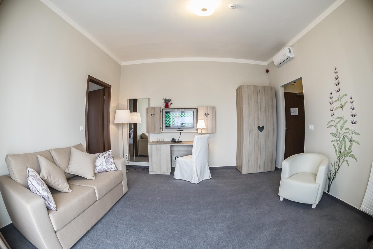 Levendula Hotel Algyo Стая снимка