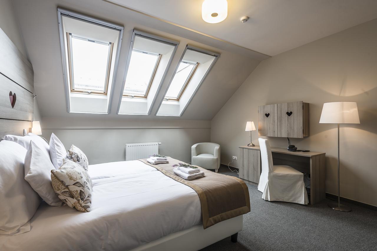 Levendula Hotel Algyo Стая снимка