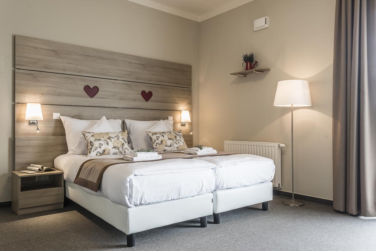 Levendula Hotel Algyo Стая снимка
