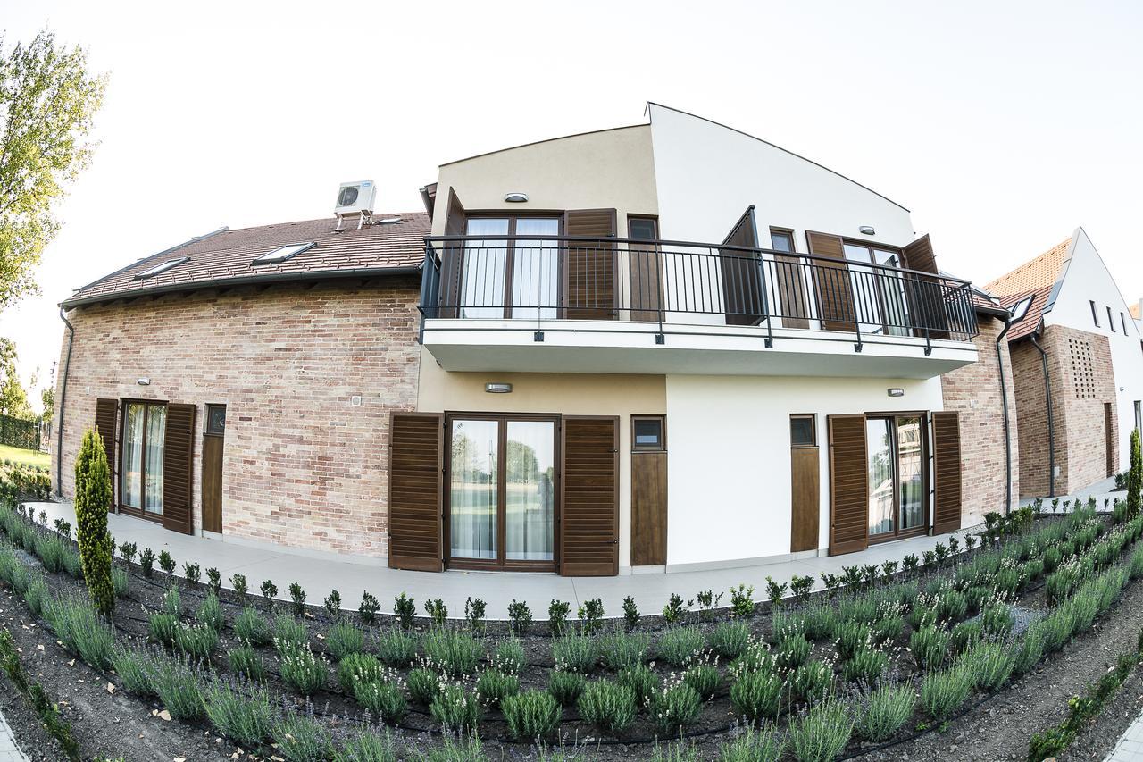 Levendula Hotel Algyo Екстериор снимка